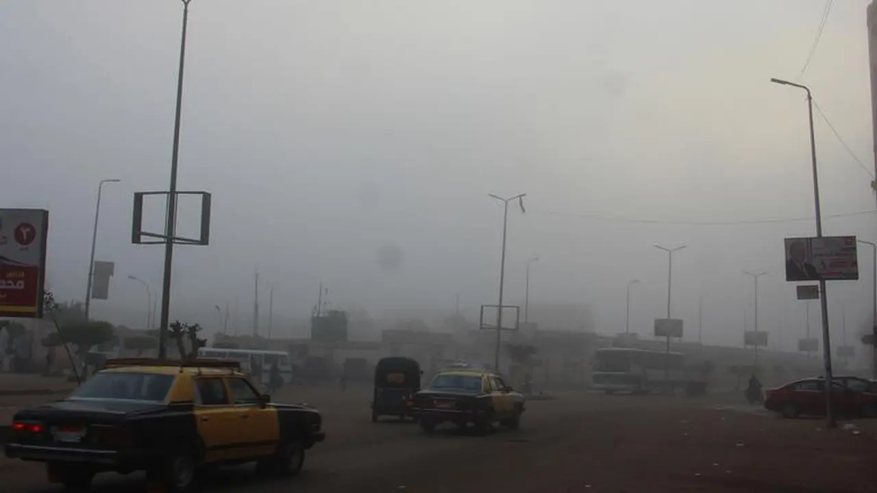 ظاهرة جوية تثير المخاوف وتؤثر على الرؤية غداً.. لماذا تزداد خطورة في هذا التوقيت؟